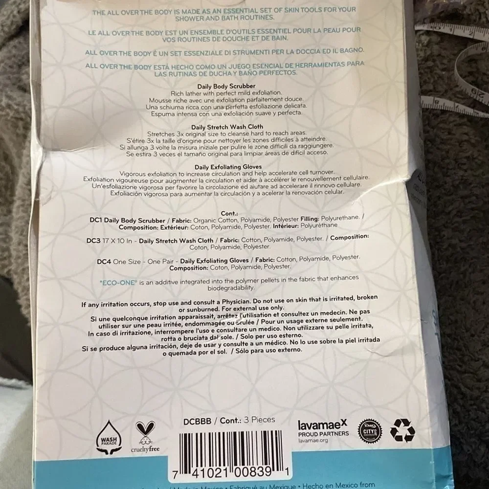 Daily Concepts All Over The Body Gift Set Daily Body Scrubber